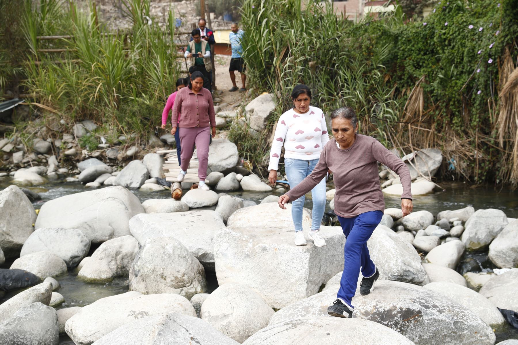 Bienal Nacional de Arquitetura do Peru debate infraestrutura resiliente e contenção de riscos climáticos provocados pelo El Niño